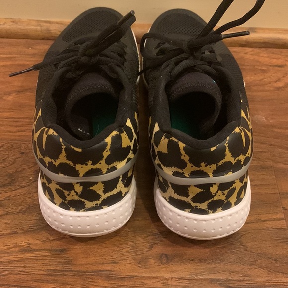 Nike Flare 2 Women’s Tennis Shoes Size 9 - Picture 4 of 5